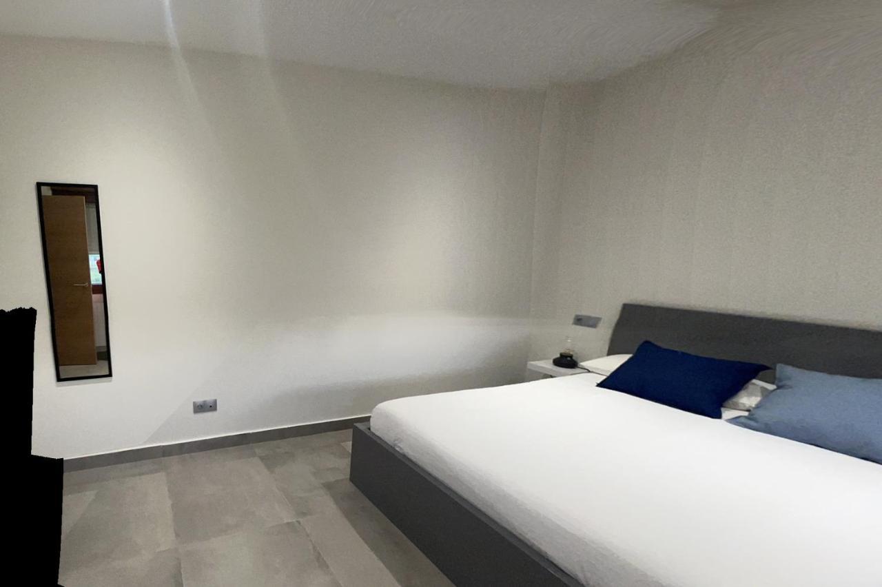 El Roju Apartment